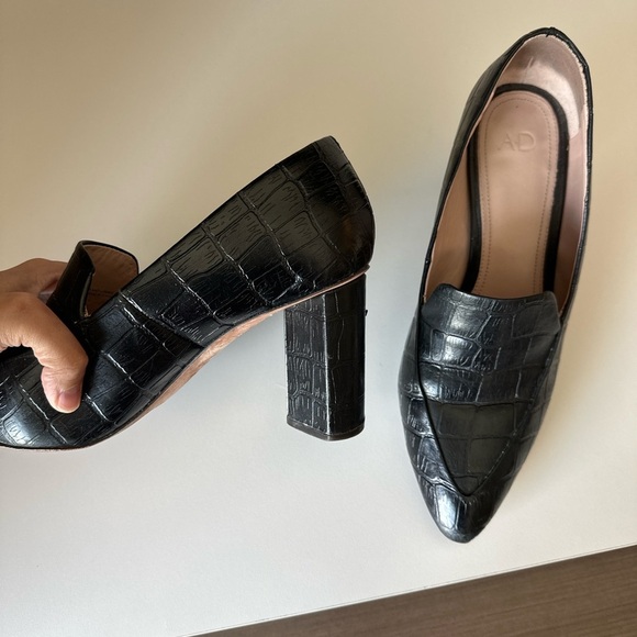 Ad & Daughter Esmea Black Croc-Embossed Leather Block Heel Pumps – Size 10 - Picture 12 of 12
